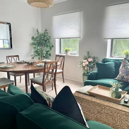Luxury Spacious 2 Bed Apartment Shilton  Exterior photo