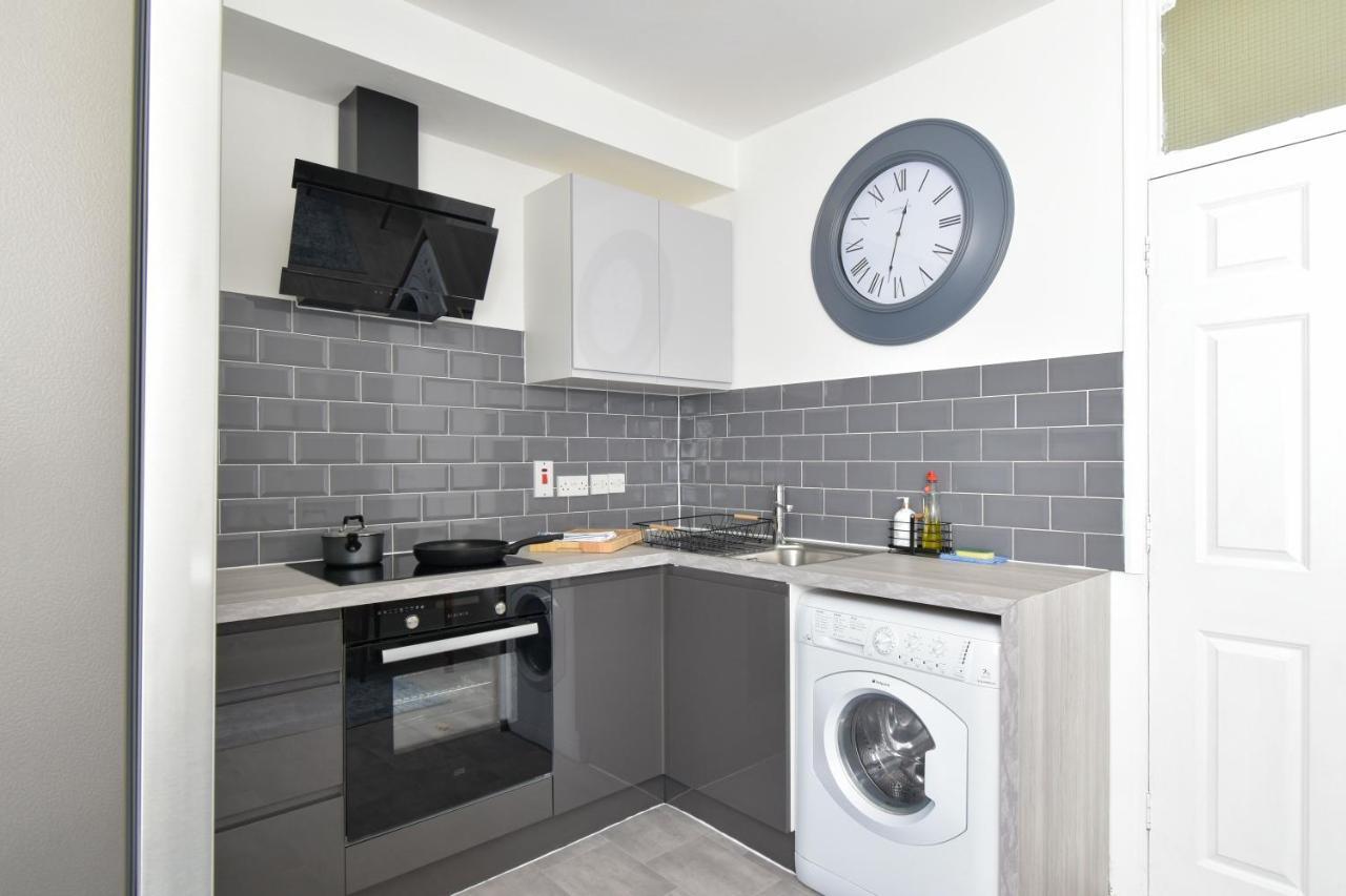 Apartment Luxury Spacious 2 Bed *