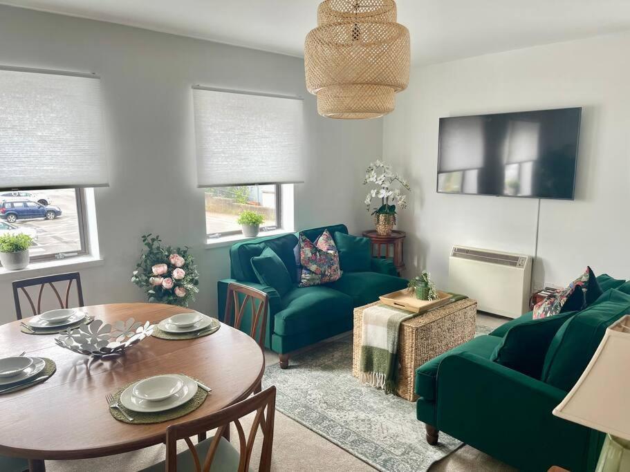 Luxury Spacious 2 Bed Apartment Shilton (Oxfordshire)